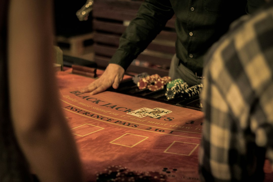 近期「闲逸斗地主外卦神器下载安装」相关搜索量出现波动,GMG数据站调取近