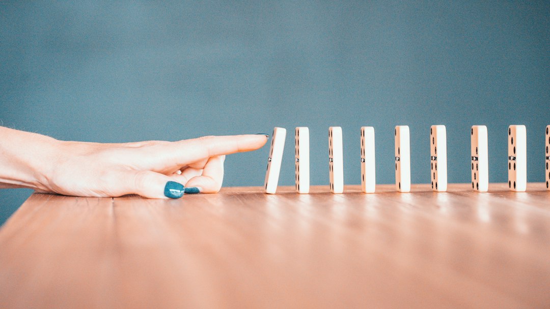 围绕龙王炸金花房卡在哪买迪拜财经这一关键词，本文不讨论购买渠道，而是把一